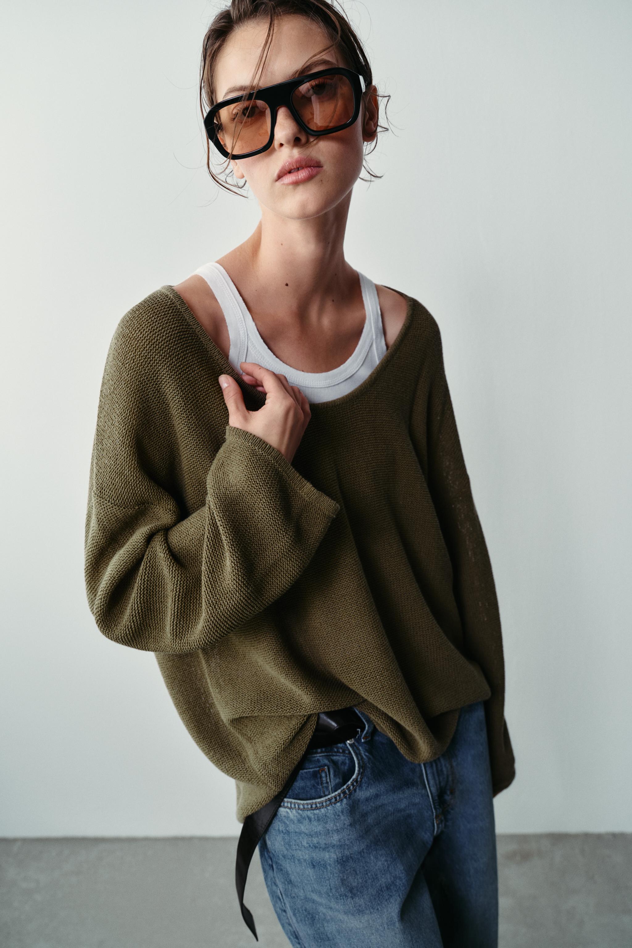 PULL EN MAILLE À DÉCOLLETÉ ARRONDI